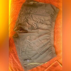 Men’s running shorts